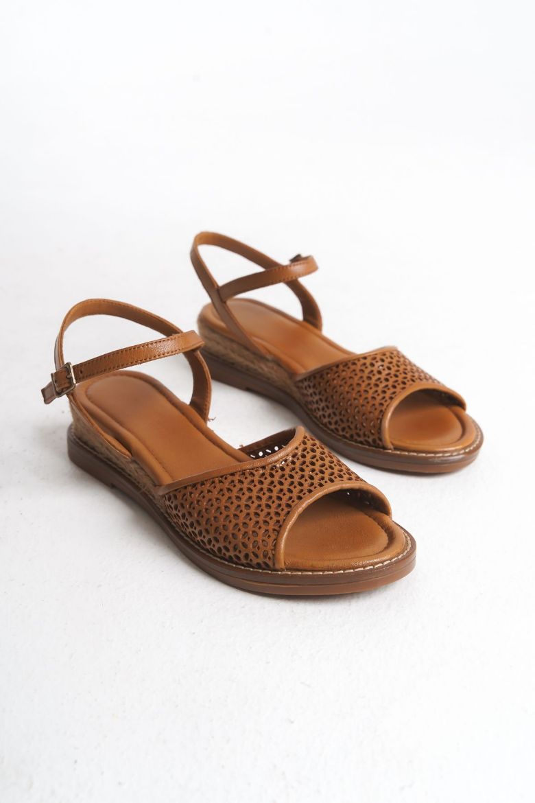 Hakiki Deri 35 Numaradan 40-41-42-43-44 Numaraya Delikli Sandalet Taba resmi