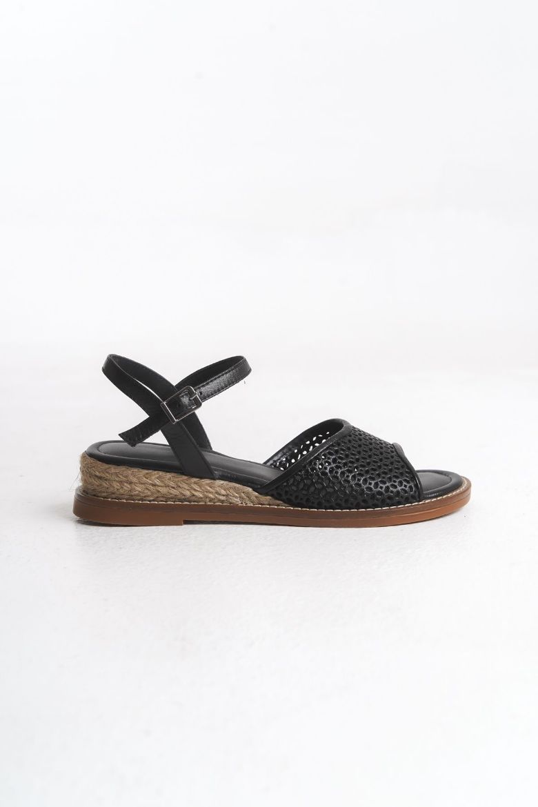Hakiki Deri 35 Numaradan 40-41-42-43-44 Numaraya Delikli Sandalet Siyah resmi