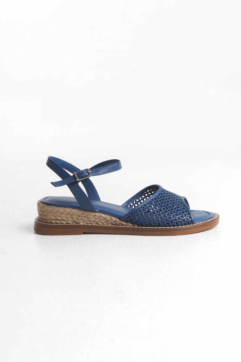 Hakiki Deri 35 Numaradan 40-41-42-43-44 Numaraya Delikli Sandalet Mavi resmi