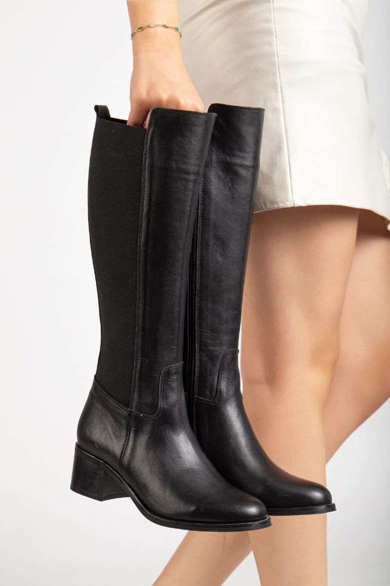 Hakiki Deri 33-34-35-36 Numaradan 41-42-43-44-45 Numaraya Kadar Kadın Kışlık Çizme Siyah resmi