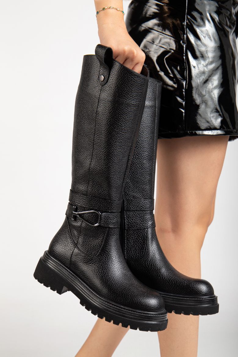 Hakiki Deri 36 Numaradan 41-42 Numaraya Kadar Kadın Kışlık Çizme Siyah resmi