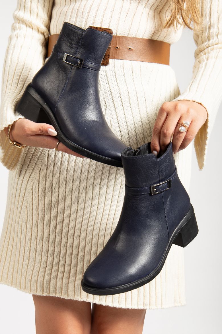 Hakiki Deri 34 Numaradan 41-42 Numaraya Kadar Kadın Kışlık Bot Koyu Lacivert resmi