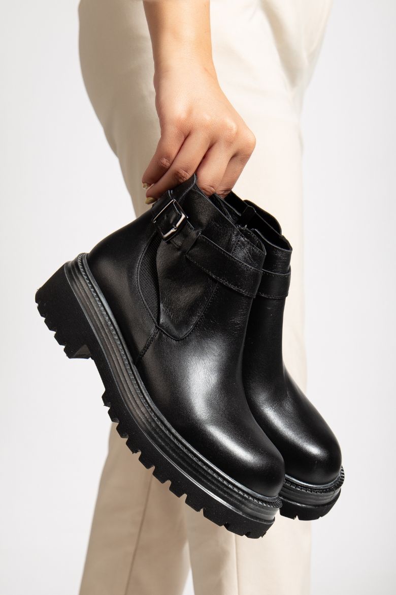 Hakiki Deri 35 Numaradan 41-42-43 Numaraya Kadar Kadın Kışlık Bot Siyah resmi