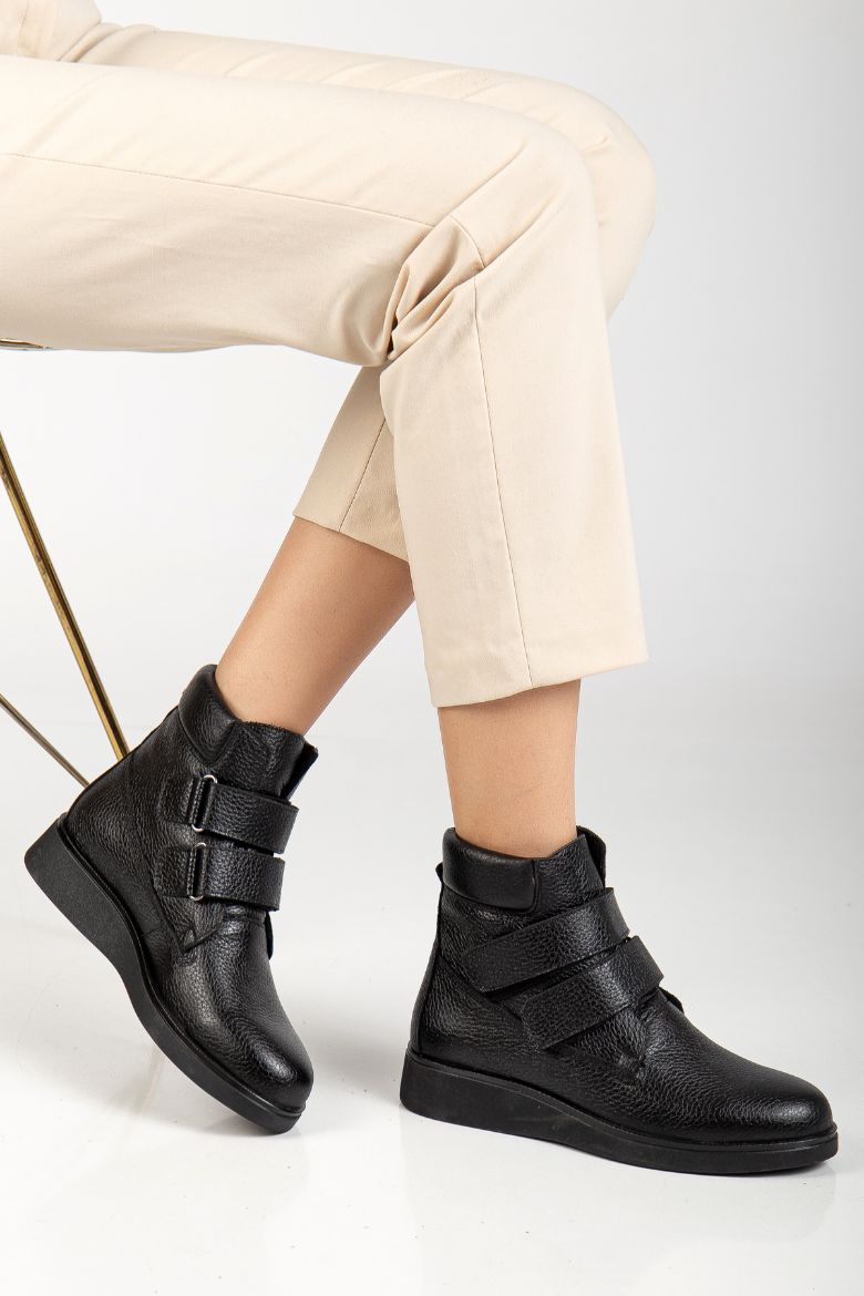 Hakiki Deri 36 Numaradan 41-42 Numaraya Kadar Kadın Kışlık Bot Siyah resmi