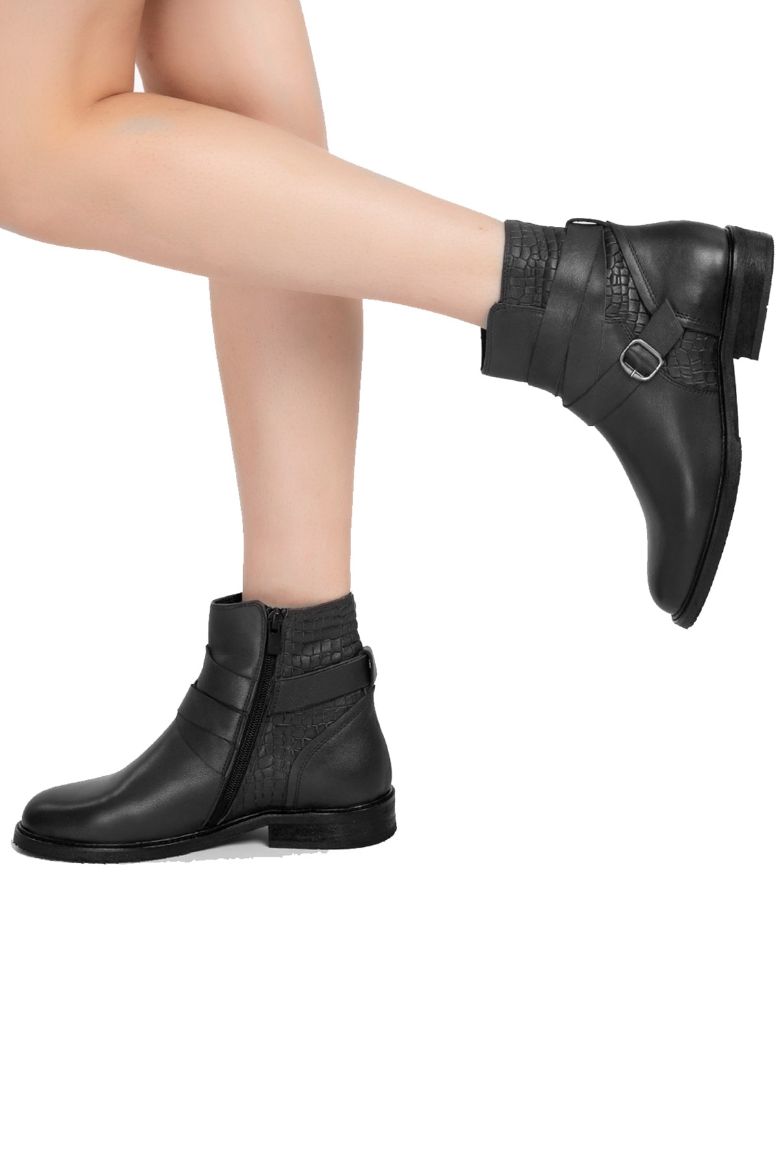 Siyah Hakiki Deri Büyük Numara Kadın Bot Siyah resmi