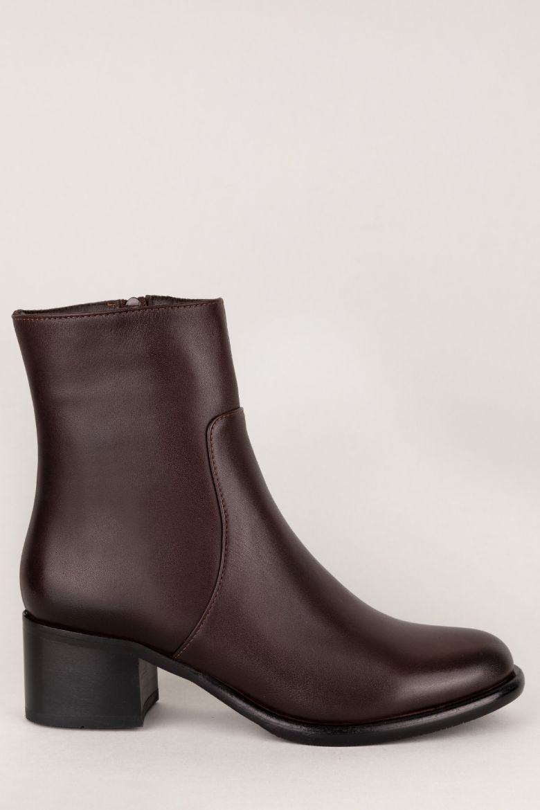 Kahverengi Hakiki Deri Küçük & Büyük Numara Kadın Bot Kahverengi resmi