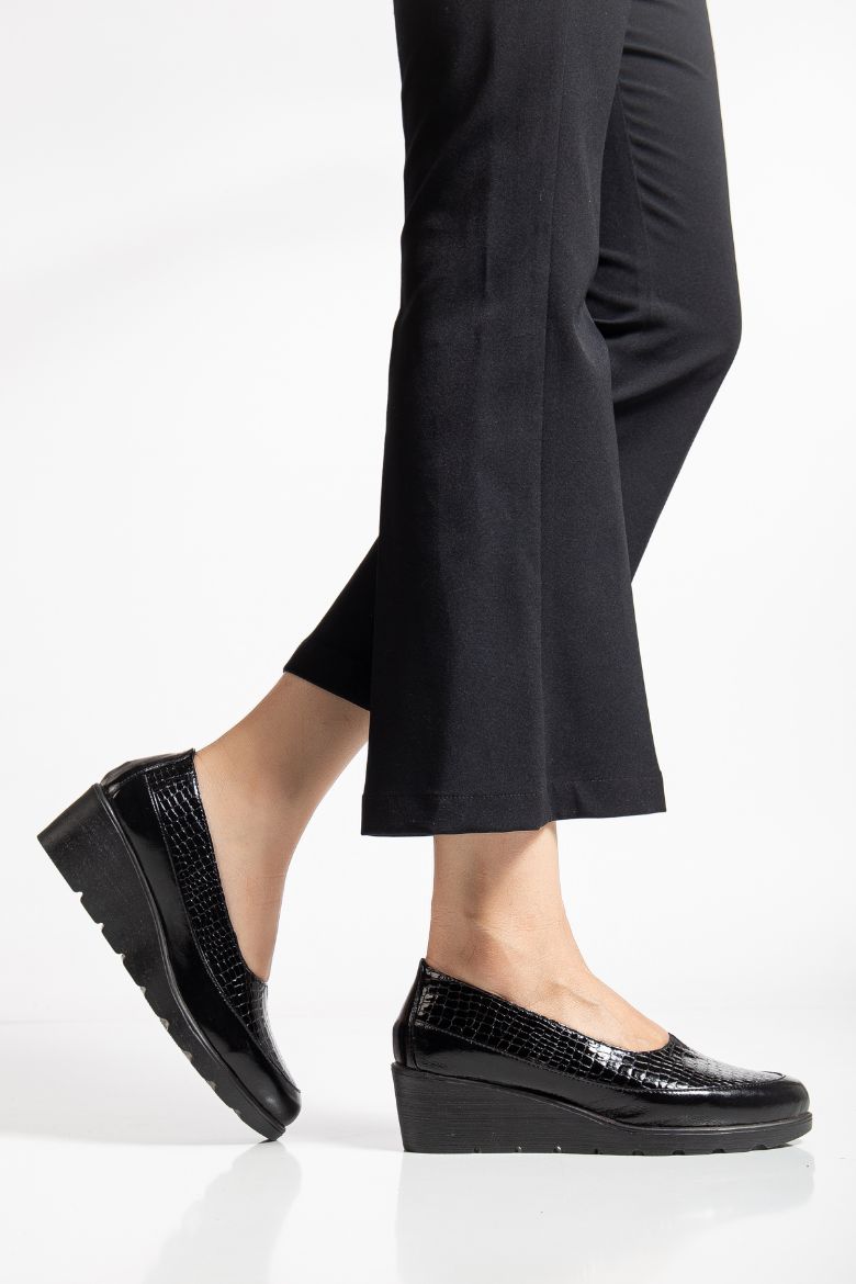 Hakiki Deri 36 Numaradan 41-42 Numaraya Kadar Comfort Kadın Ayakkabı Siyah resmi