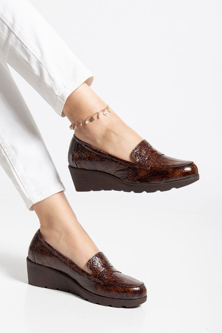 Hakiki Deri 36 Numaradan 41-42 Numaraya Kadar Comfort Kadın Ayakkabı Fındık resmi