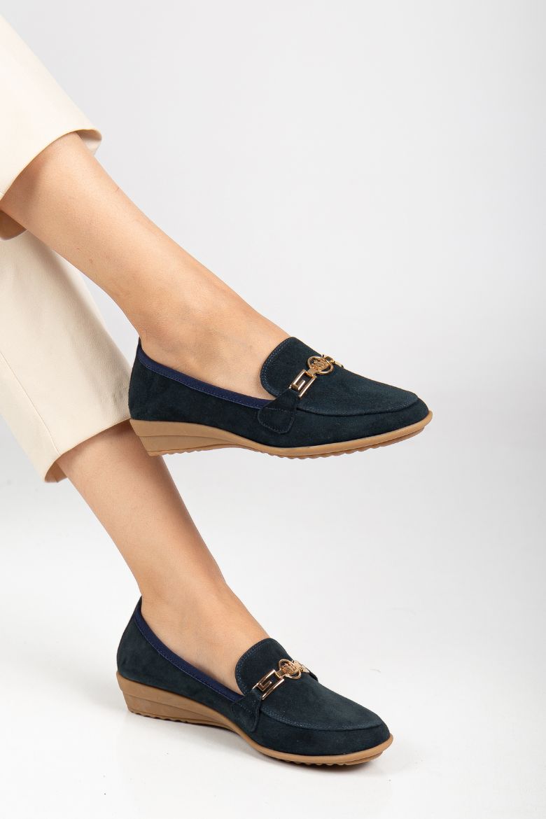 Hakiki Deri Yumuşak Tabanlı 36 Numaradan 41 Numaraya Kadar Loafer Ayakkabı Lacivert resmi