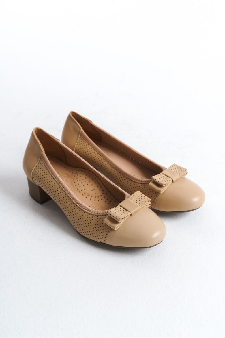 Hakiki Deri 36 Numaradan 42 Numaraya Kadar Topuklu Ayakkabı Bej resmi