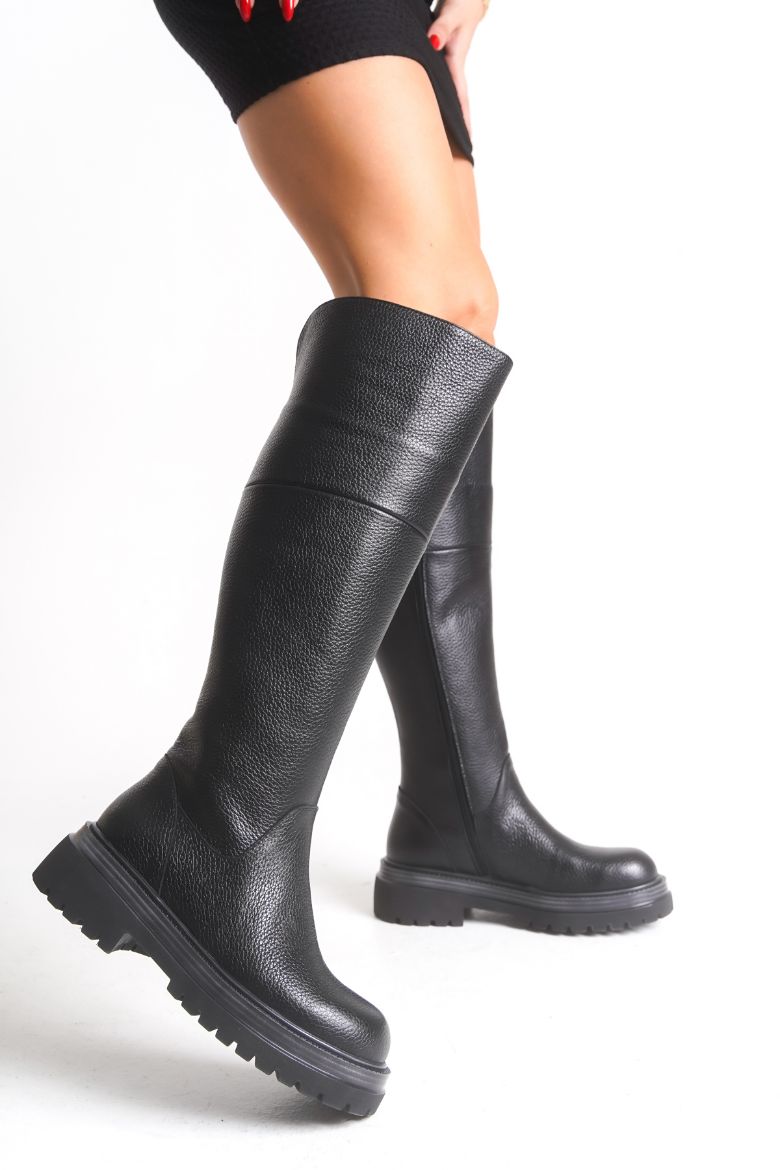 Hakiki Deri 35-36 Numaradan 41-42-43 Numaraya Kadar Kadın Kışlık Çizme Siyah resmi
