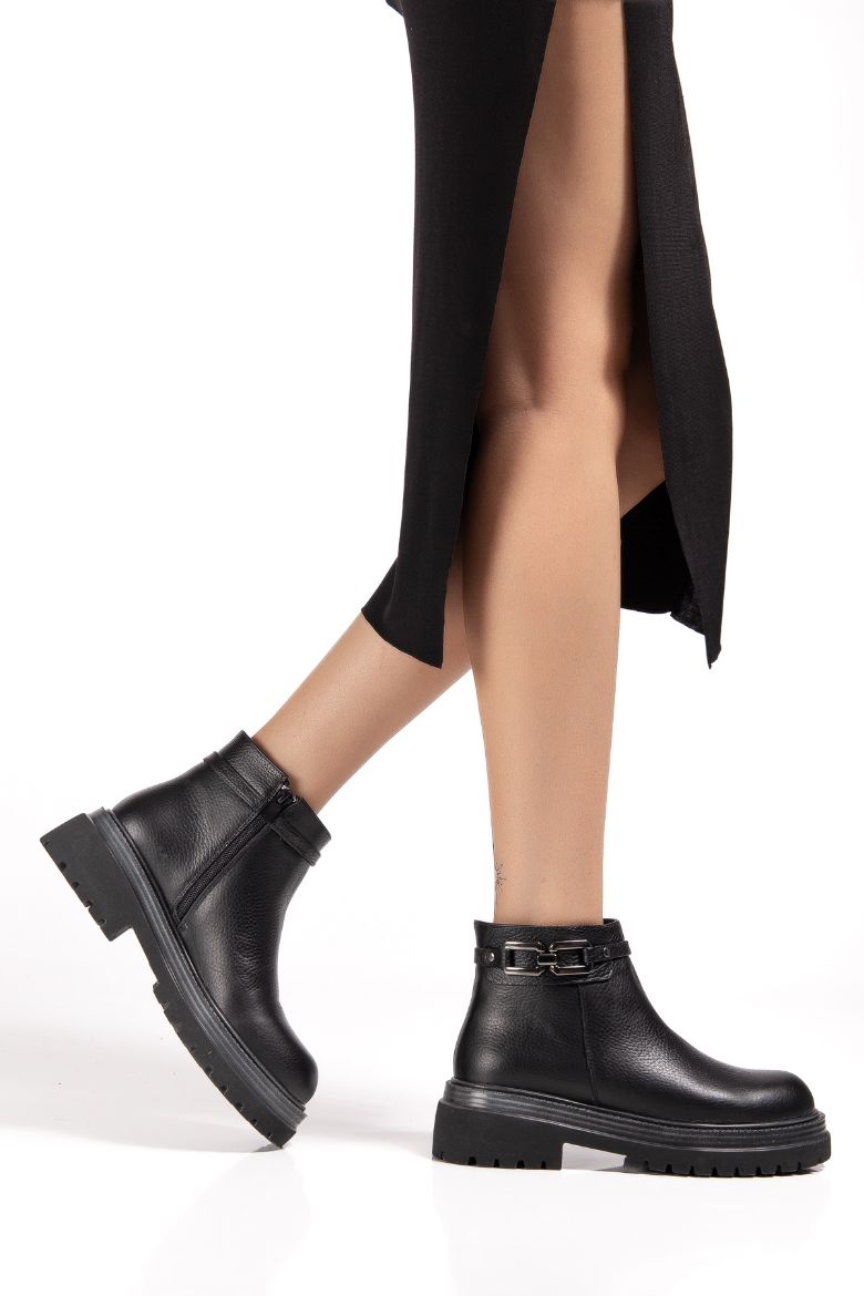 Hakiki Deri 33-34-35 Numaradan 41-42-43 Numaraya Kadar Kadın Kışlık Bot Siyah resmi