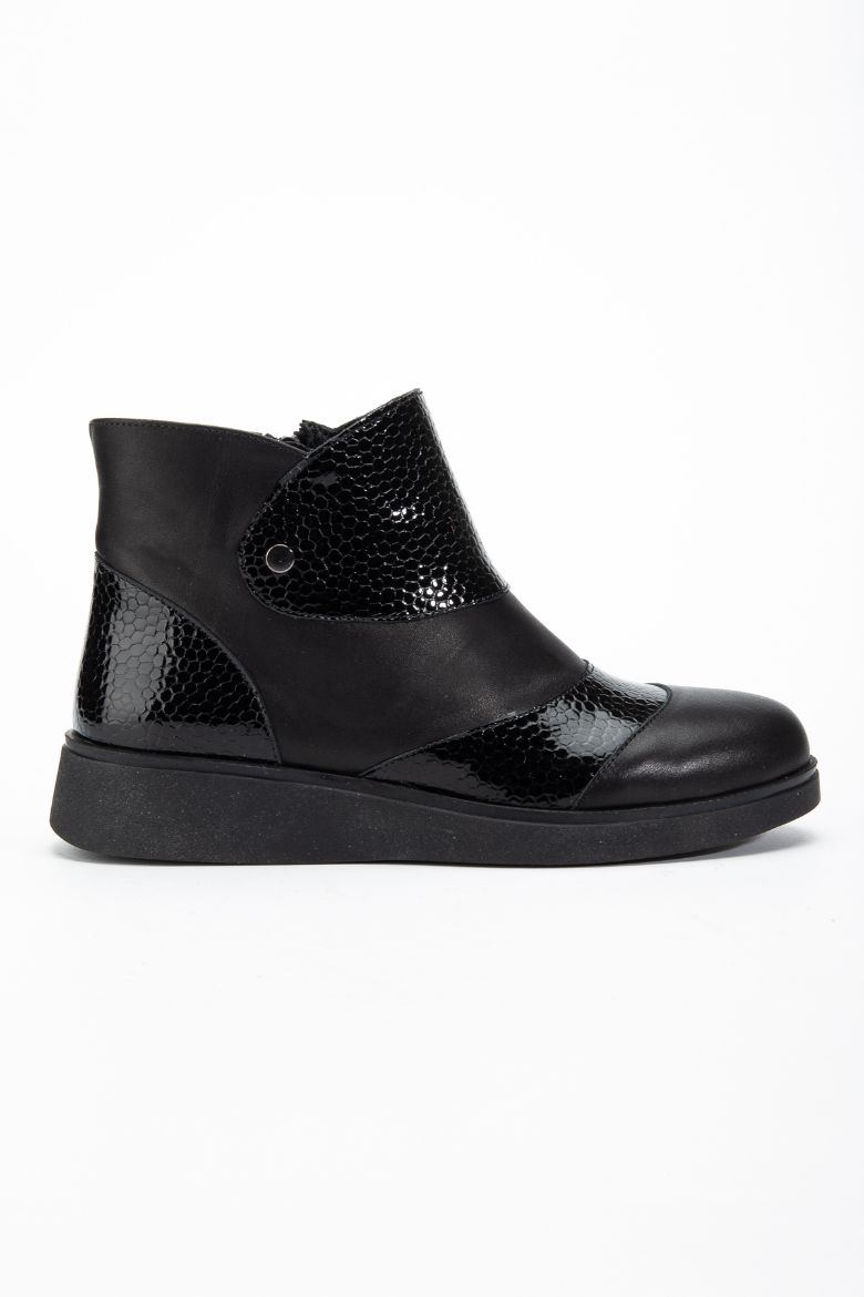 Hakiki Deri 36 Numaradan 41-42 Numaraya Kadar Kadın Kışlık Bot Siyah resmi