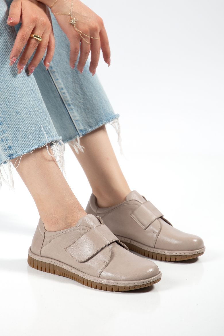 Hakiki Deri 36-37-38-39-40-41 Numara Kadın Cırt Bantlı Ayakkabı Açık Vizon resmi