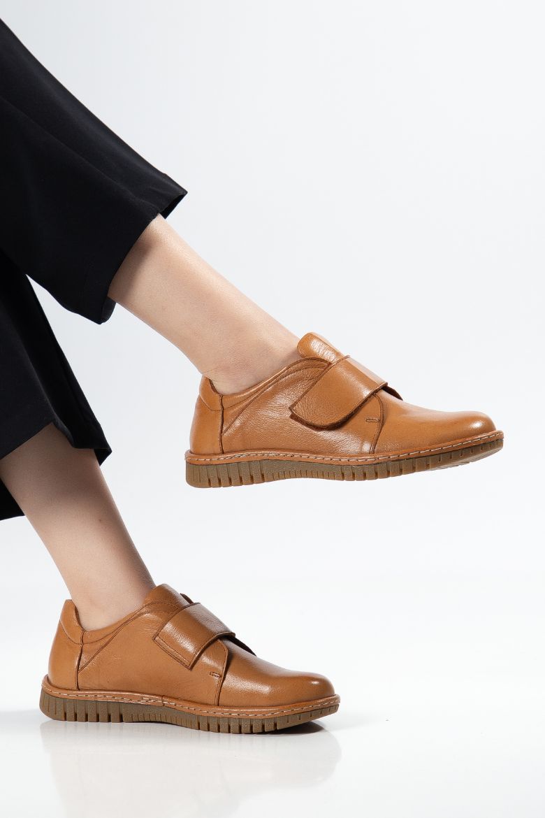 Hakiki Deri 36-37-38-39-40-41 Numara Kadın Cırt Bantlı Ayakkabı Taba resmi