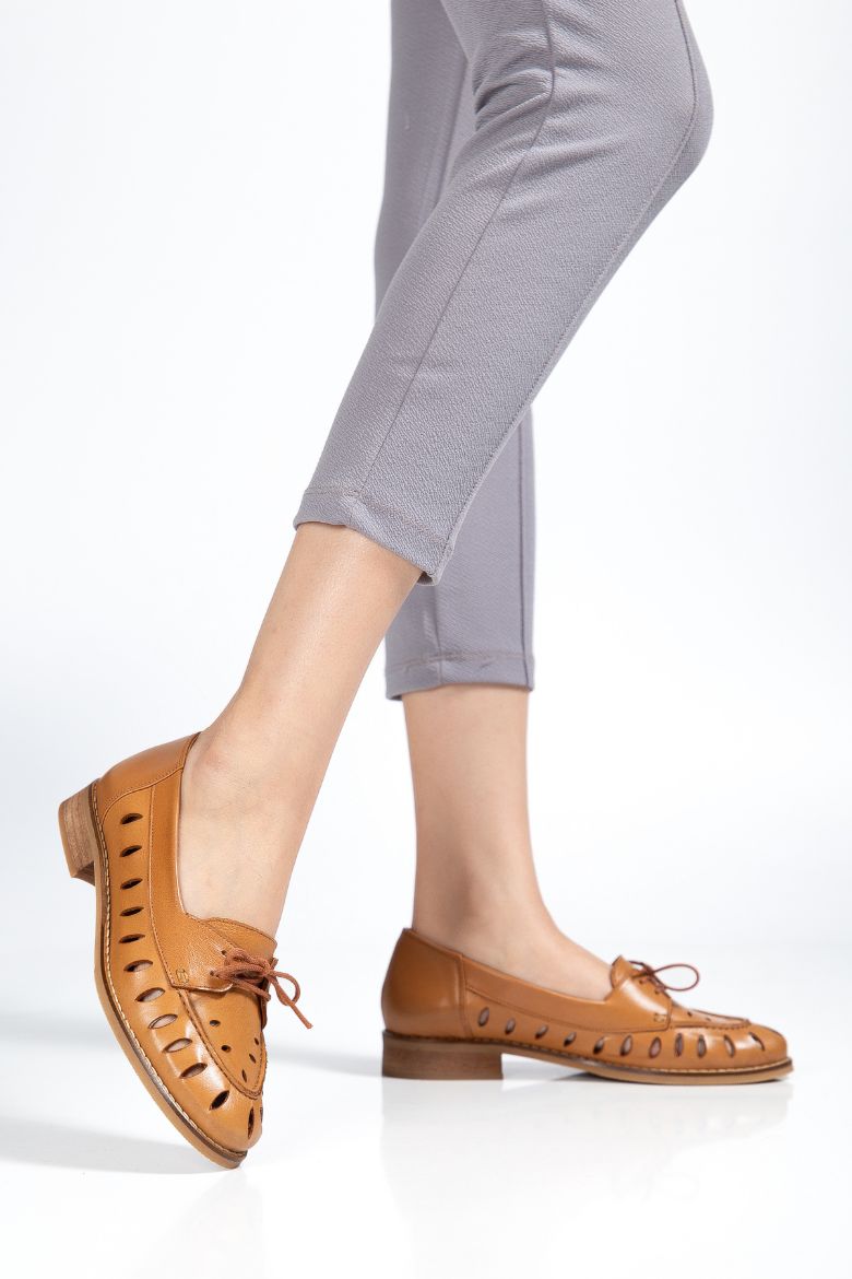 Hakiki Deri 33-34-35-36-37-38-39-40-41-42-43-44-45 Numara Lazer Kesim Delikli Kadın Ayakkabı Taba resmi