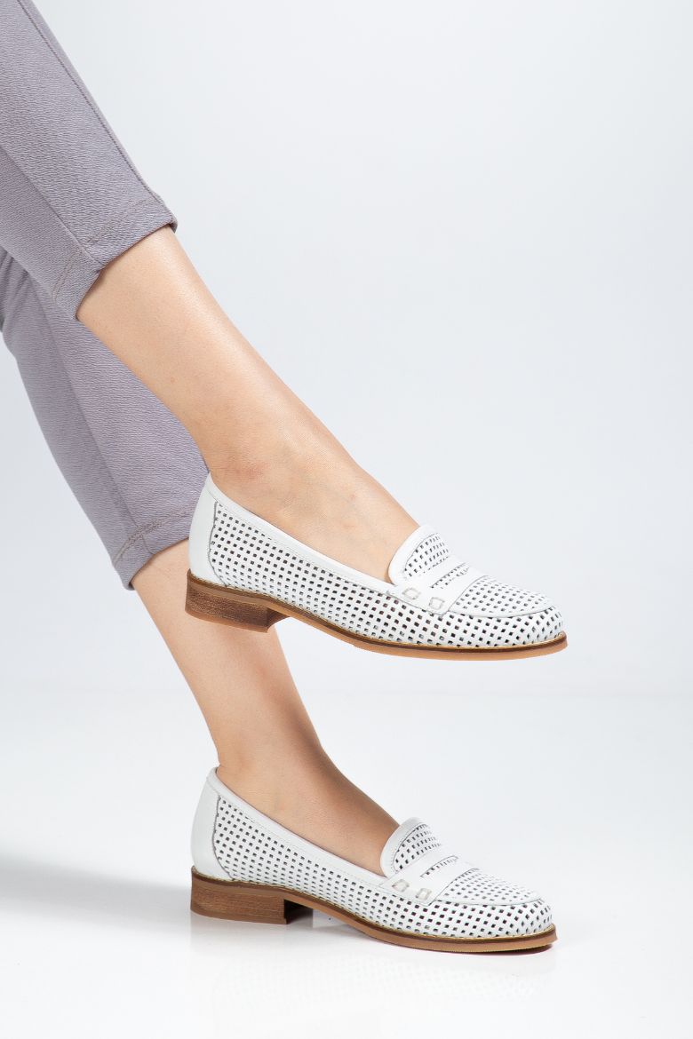 Hakiki Deri 33-34-35-36-37-38-39-40-41-42-43-44-45 Numara Lazer Kesim Delikli Kadın Ayakkabı Beyaz resmi