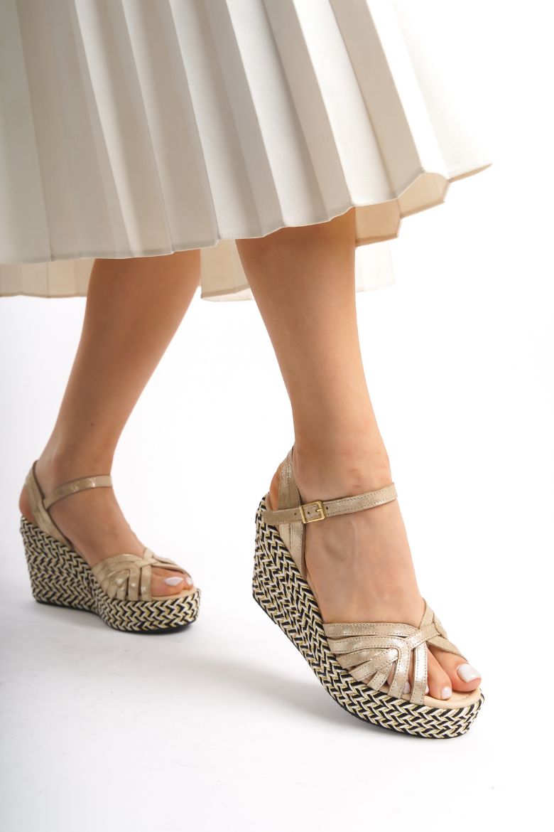 Hakiki Deri  Kadın  Sandalet 33-34-35-41-42-43-44-45 altın resmi